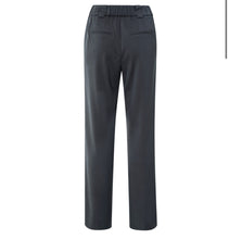 Carica l'immagine nel visualizzatore di Gallery, Navy grey pants