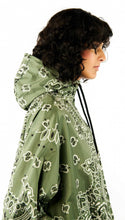 Carica l'immagine nel visualizzatore di Gallery, Bandana rain coat