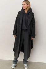 Carica l'immagine nel visualizzatore di Gallery, Grey hoodie