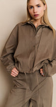 Carica l&#39;immagine nel visualizzatore di Gallery, Blouse jacket
