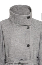 Carica l&#39;immagine nel visualizzatore di Gallery, Grey coat
