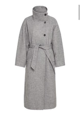 Carica l&#39;immagine nel visualizzatore di Gallery, Grey coat
